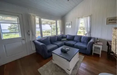 11 Beach Road, Oak Bluffs MA — view 3