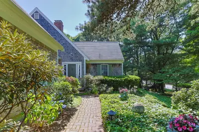 9 Packet Landing, Orleans MA — view 5