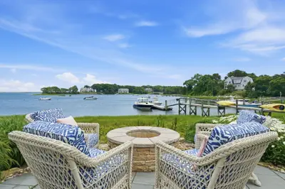181 Daniels Island Road
