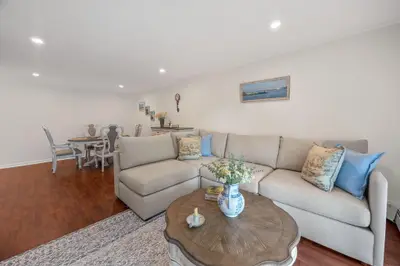 12 Candlewood Lane, Unit Apt 1-7, Dennis MA — view 4