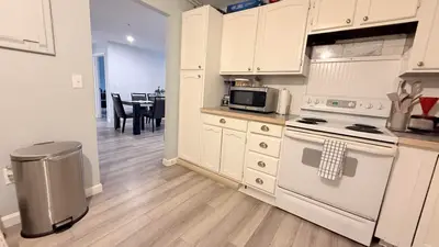 15 Oak Neck Road, Unit Apt 16 (35), Barnstable MA — view 4