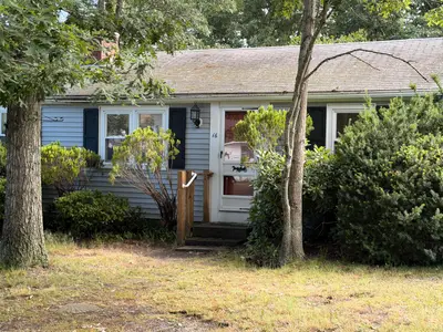 16 Lake Road