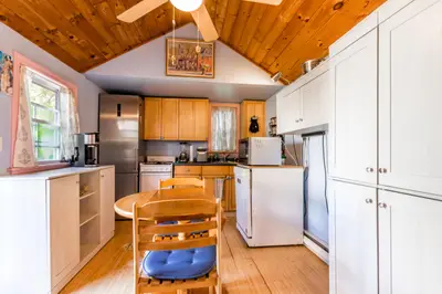 9 Bells Neck Road, Unit Apt 5, Harwich MA — view 5