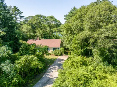 100 Farmersville Road, Sandwich MA — view 3