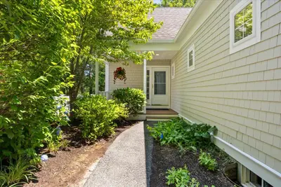 9 Blue Meadow Court, Unit 9, Bourne MA — view 3