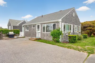 426 Grand Avenue, Falmouth MA — view 3