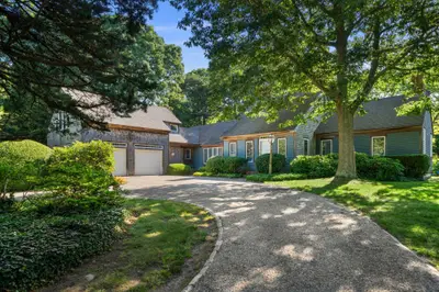 15 Hayward Lane