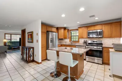 195 Falmouth Road, Unit Apt 10a, Mashpee MA — view 3