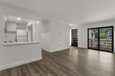 800 Bearses Way, Unit Apt 4eh, Barnstable MA — view 4