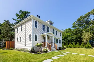 5 Pine Tree Lane, Vineyard Haven MA