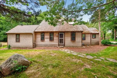 28 Greymoor Way, Orleans MA — view 4