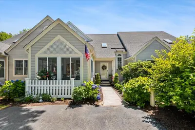 7 Gold Leaf Lane, Unit 7, Mashpee MA — view 3