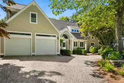 13 Driftwood Circle, Mashpee MA — view 3