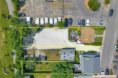 29 & 33 Lagoon Pond Road, Vineyard Haven MA — view 2