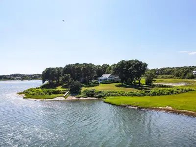 43 Sengekontacket Road, Oak Bluffs MA — view 2
