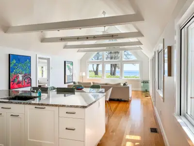 43 Sengekontacket Road, Oak Bluffs MA — view 4