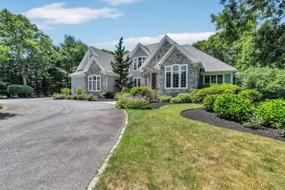 20 Eagle Drive, Mashpee MA — view 3