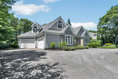 20 Eagle Drive, Mashpee MA — view 4