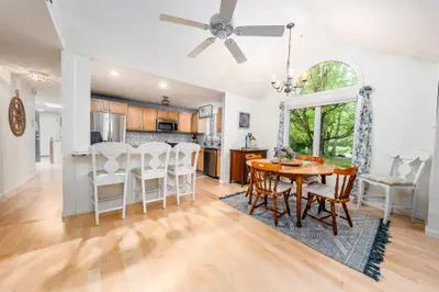 8 Executive Drive, Mashpee MA — view 3