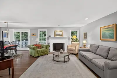 8 Elizabeth Circle, Unit 8, Mashpee MA — view 3