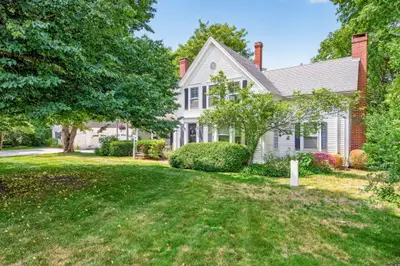 658 Main Street, Harwich MA — view 2