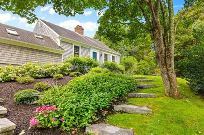 185 Beach Road