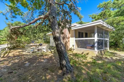 50 Ocean View Drive, Unit 14, Wellfleet MA — view 5