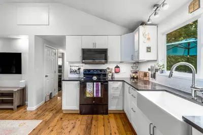 23 Highview Avenue, Mashpee MA — view 4