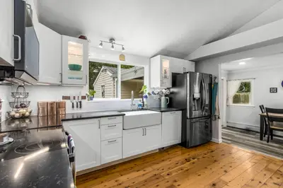 23 Highview Avenue, Mashpee MA — view 5
