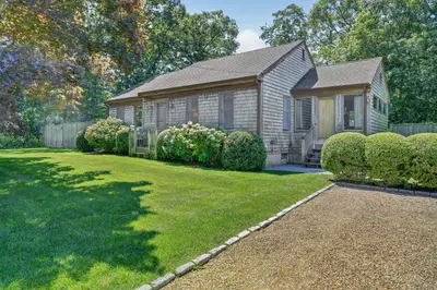 66 Hudson Avenue