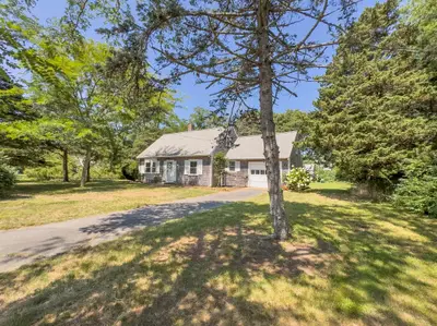 35 Meadow Drive, Eastham MA