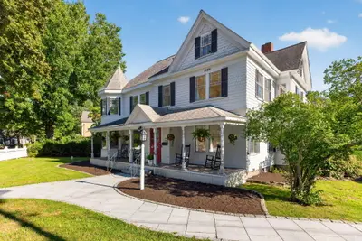 1 Main Street, Falmouth MA — view 3