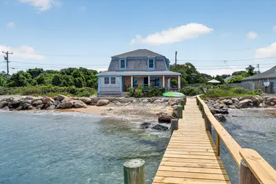 27 Beach Road, Oak Bluffs MA