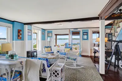 27 Beach Road, Oak Bluffs MA — view 2