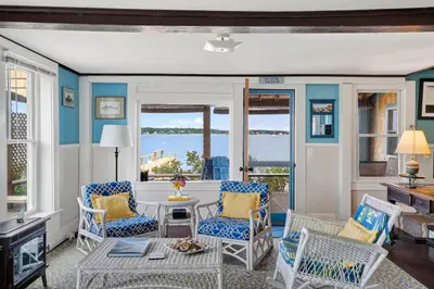 27 Beach Road, Oak Bluffs MA — view 3