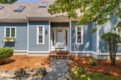 42 Mattapan Street, Falmouth MA — view 4