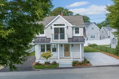 10 Vesper Avenue, Falmouth MA
