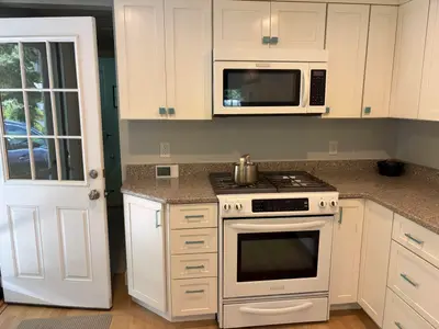 31 Garrison Road, Falmouth MA — view 5