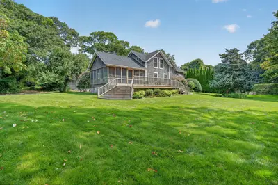 88 Franklin Street, Vineyard Haven MA — view 2