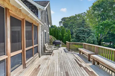 88 Franklin Street, Vineyard Haven MA — view 4