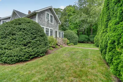 88 Franklin Street, Vineyard Haven MA — view 5