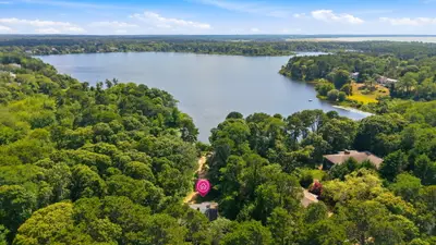 455 Kingsbury Beach Road