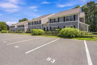 2 Englewood Drive, Unit Apt H3, Harwich MA — view 2