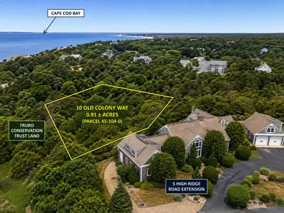 10 Old Colony Way