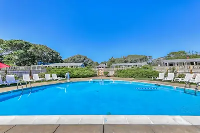 27 Island Inn Road, Unit 10c