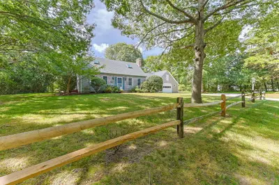 11 Fallon Road, Eastham MA