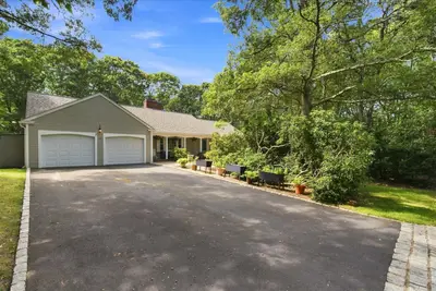114 Carriage Lane, Barnstable MA — view 2