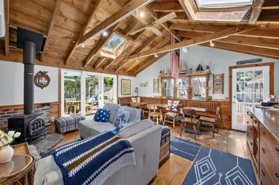 14 Court Street, Provincetown MA — view 4