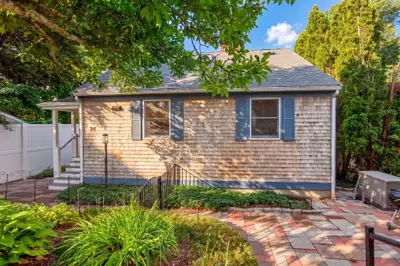 34 Dexter Avenue