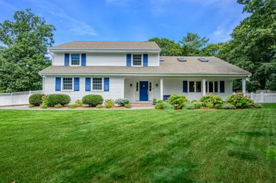 3 Russell Drive